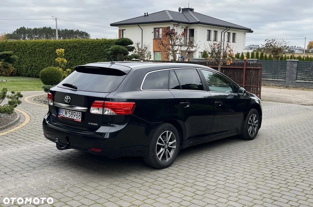 Toyota Avensis Touring Sports 1.8 Multidrive S Comfort - 5