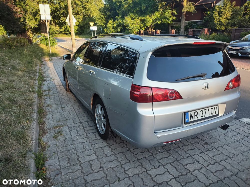 Honda Accord 2.0 Executive - 1