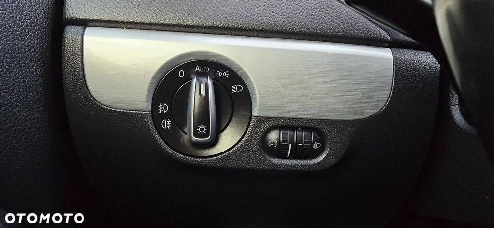 Volkswagen Jetta - 28