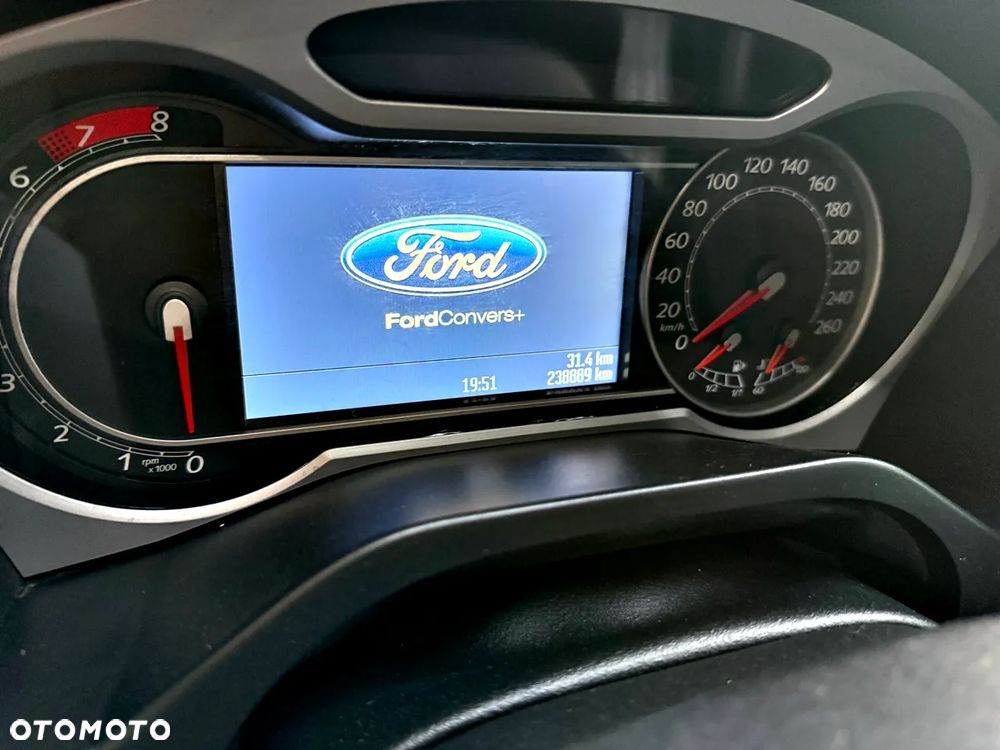 Ford S-Max - 19
