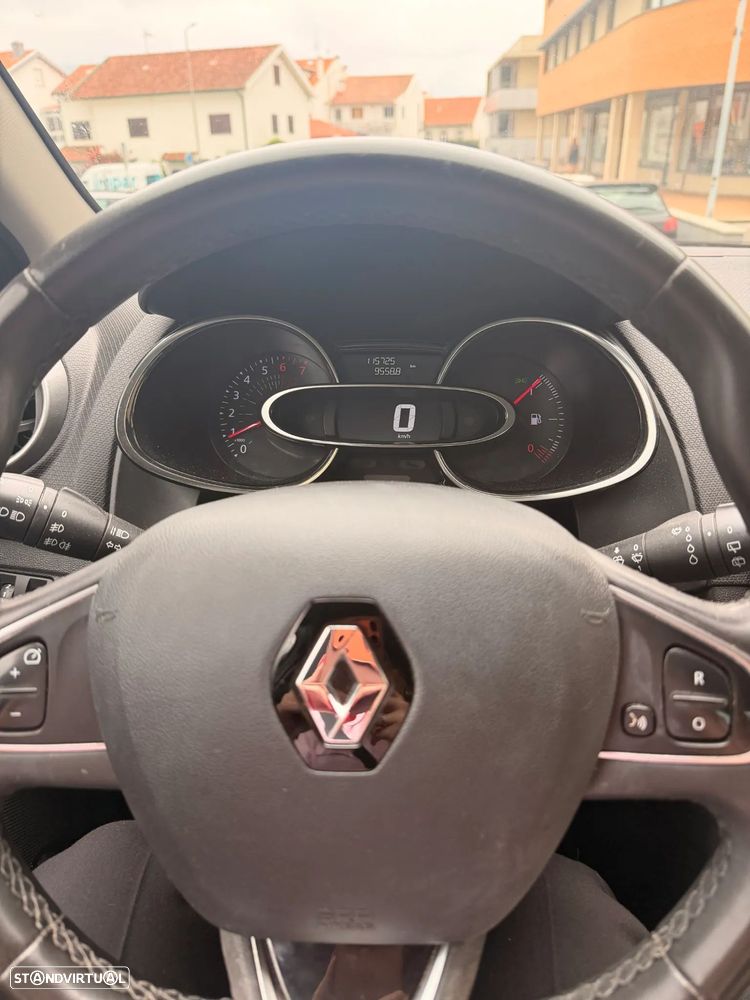 Renault Clio 0.9 TCe Limited Edition - 4
