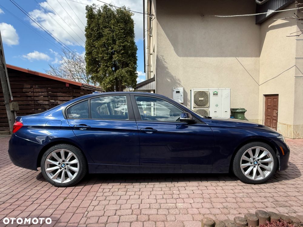 BMW Seria 3 320i xDrive - 4