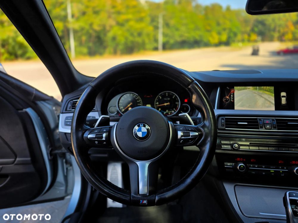 BMW Seria 5 530d xDrive - 22