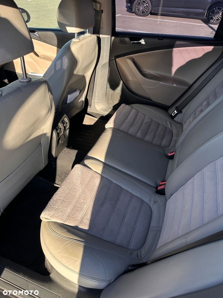 Volkswagen Passat 2.0 TDI DPF Highline DSG - 10