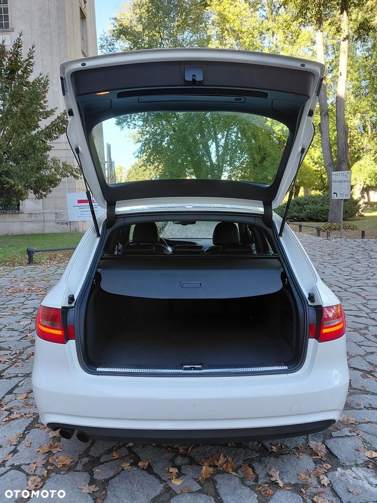 Audi A4 Avant 2.0 TDI DPF multitronic S line Sportpaket - 34