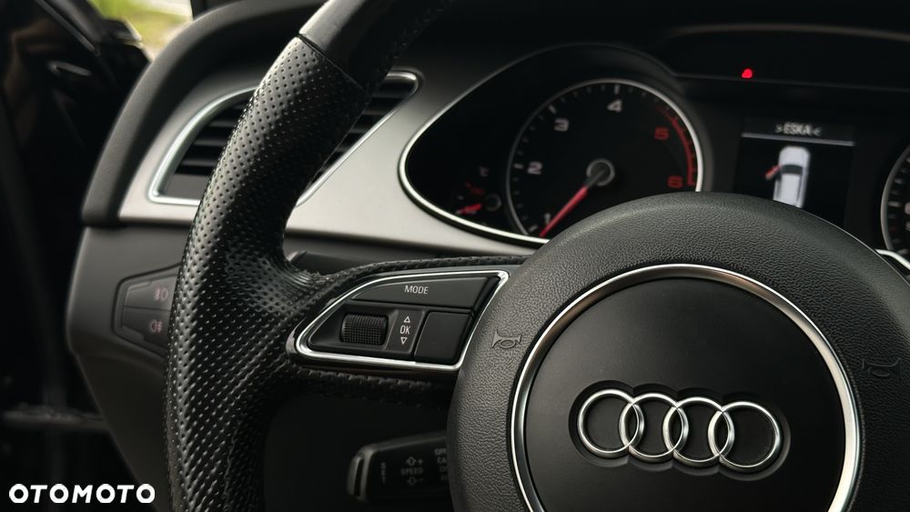 Audi A4 Avant 2.0 TDI DPF clean diesel S line Sportpaket - 26