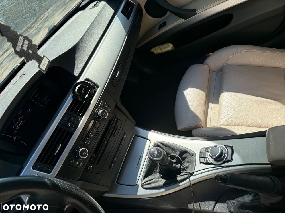 BMW Seria 3 335i - 14