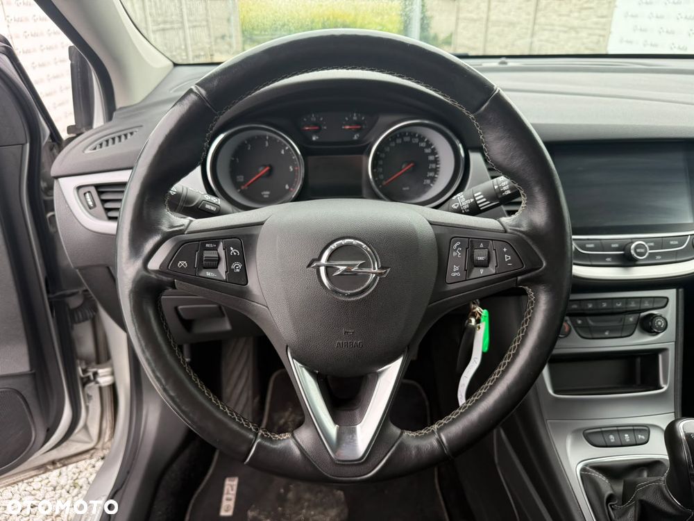 Opel Astra 1.6 D Start/Stop 120 Jahre - 9