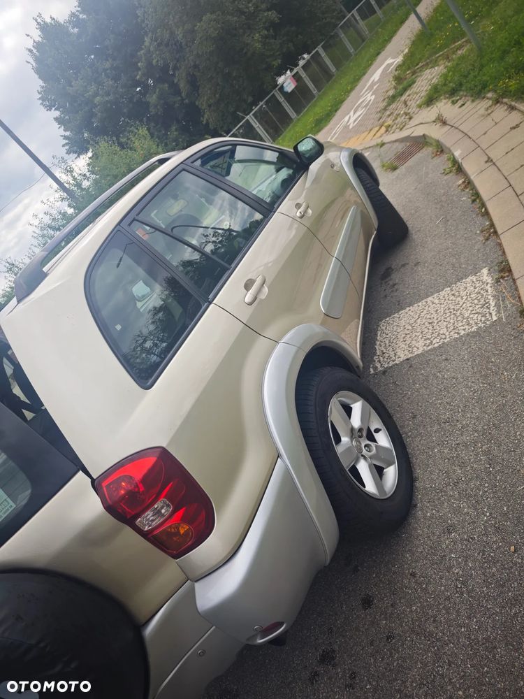 Toyota RAV4 D-4D 4x4 - 6