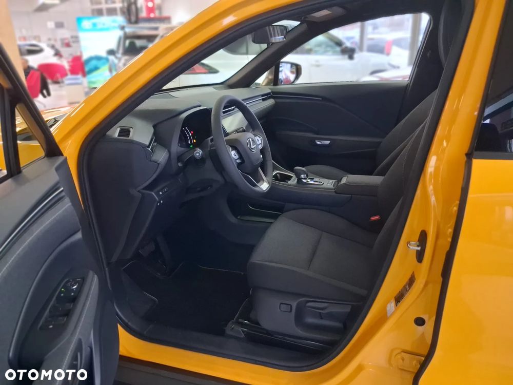 Lexus LBX 1.5 Hybrid - 15