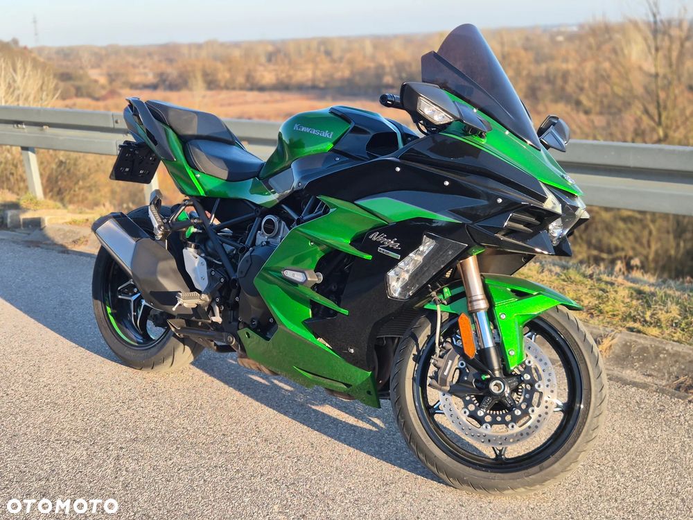 Kawasaki Ninja H2 SX - 1