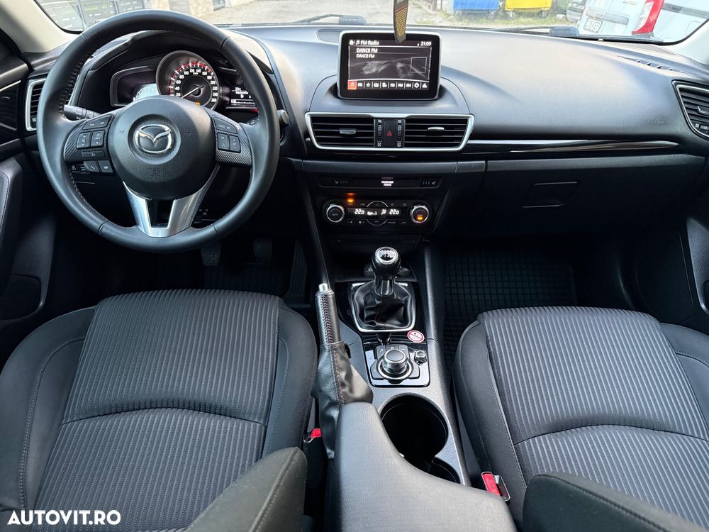 Mazda 3 - 6