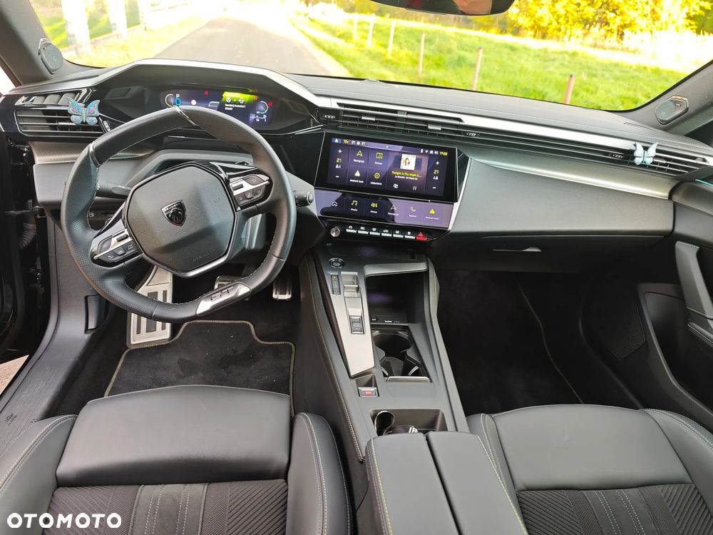 Peugeot 308 Plug-In Hybrid 225 e-EAT8 GT - 12