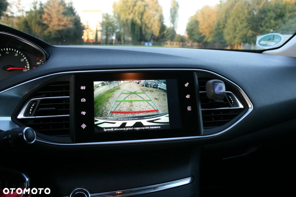 Peugeot 308 1.6 THP Allure - 17