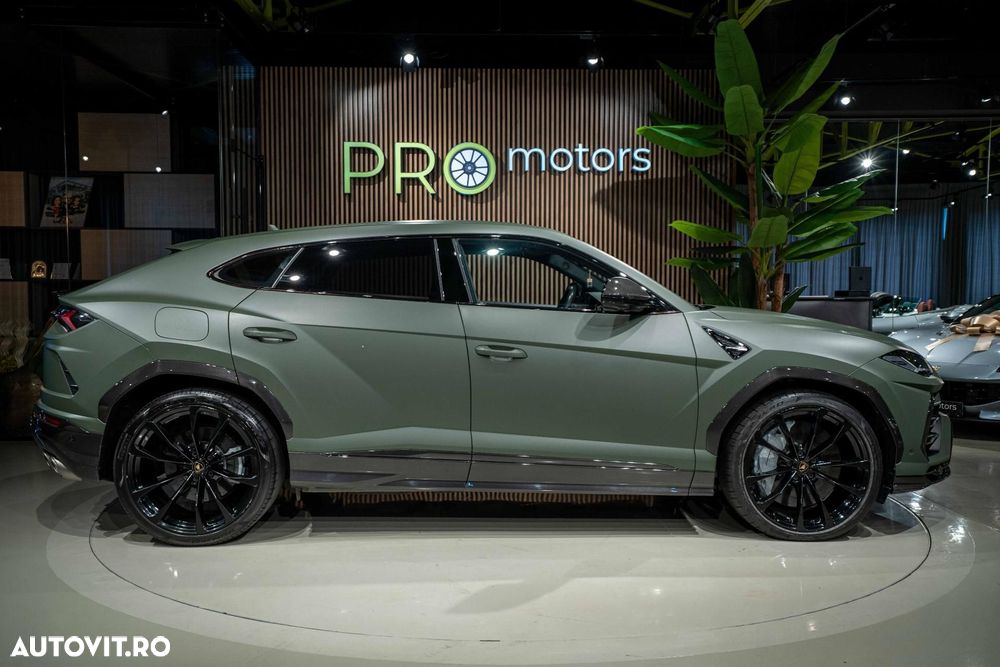 Lamborghini URUS - 9