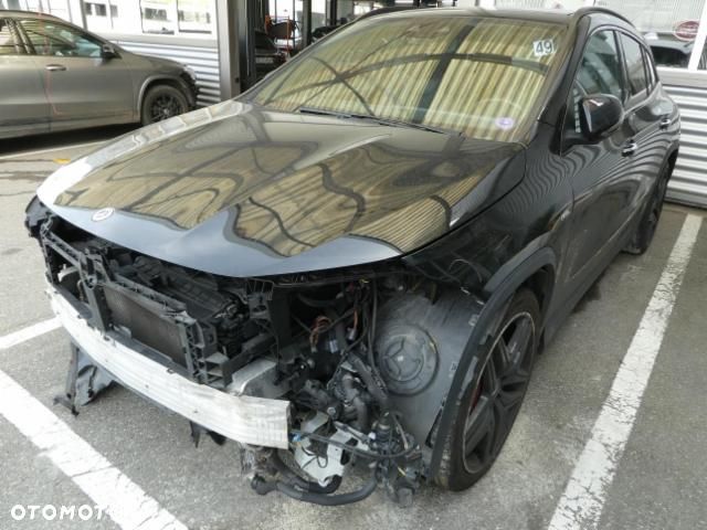 Mercedes-Benz GLA AMG 45 S 4Matic+ AMG Speedshift DCT 8G - 4