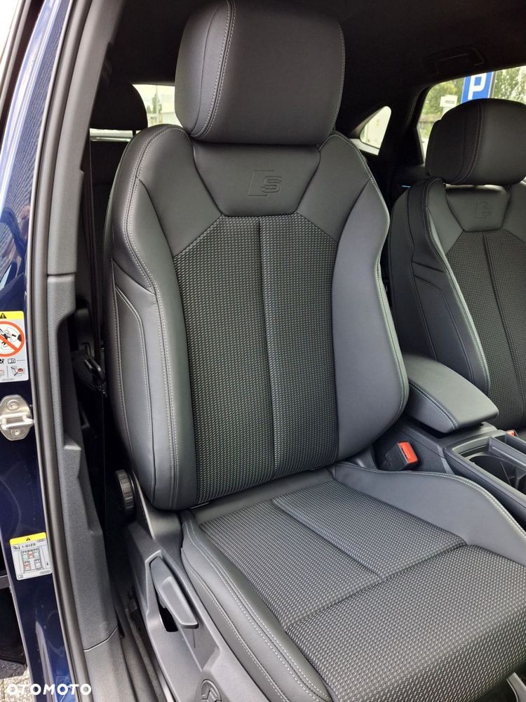 Audi Q3 Sportback - 16