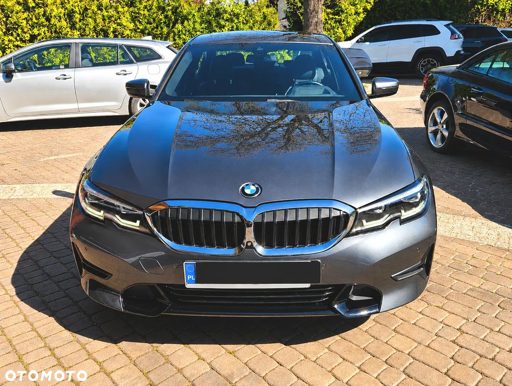 BMW Seria 3 330i xDrive M Sport sport - 2