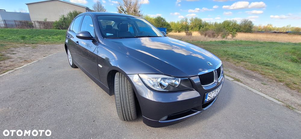 BMW Seria 3 ver-318d-dpf - 12