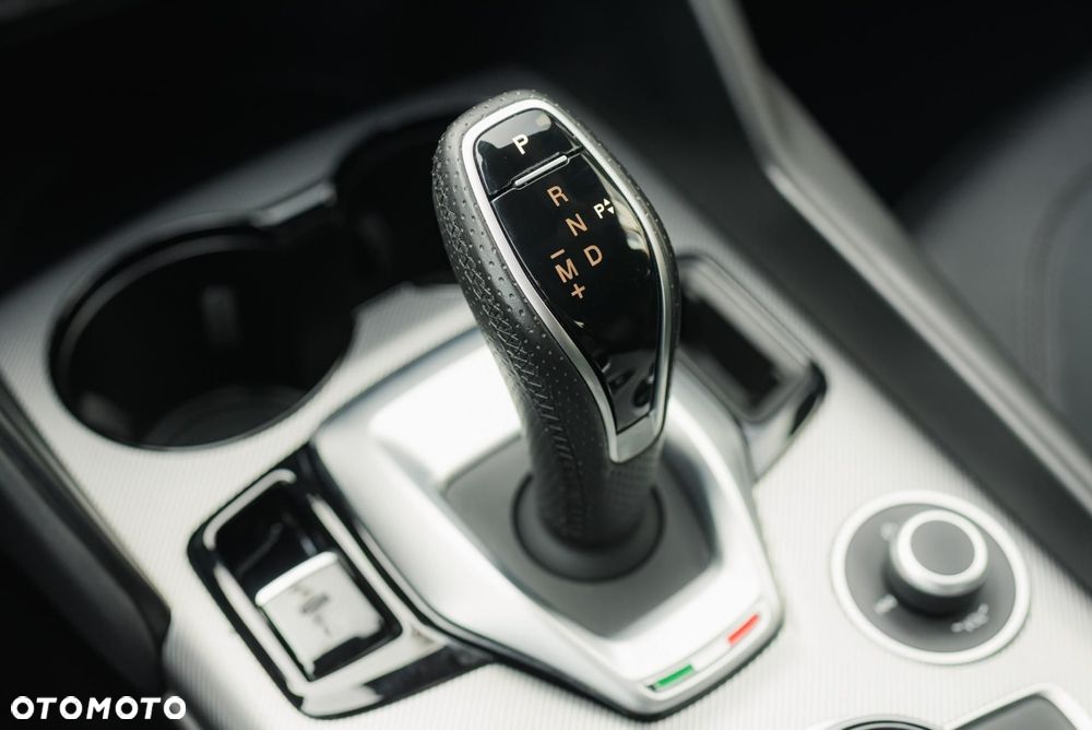 Alfa Romeo Giulia - 31