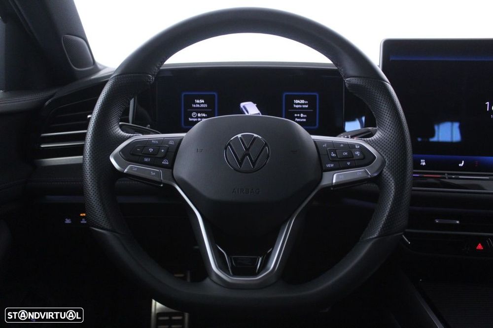 VW Passat Variant 1.5 TSI eHybrid R-Line DSG - 20