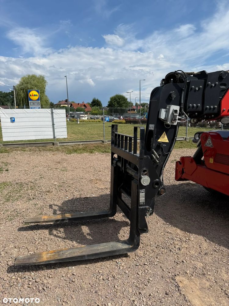 Manitou MRT 2150 Privilege + - 12