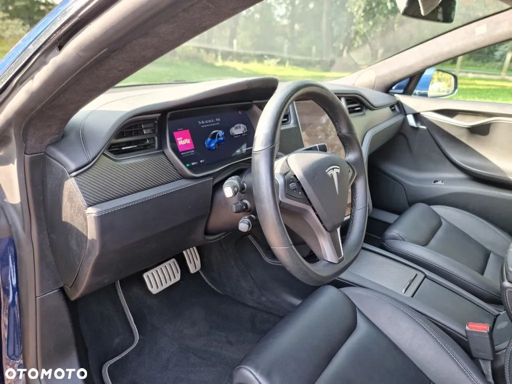 Tesla Model S - 13
