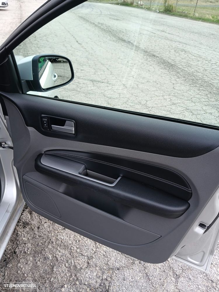 Ford Focus 1.6 TDCi Titanium - 6