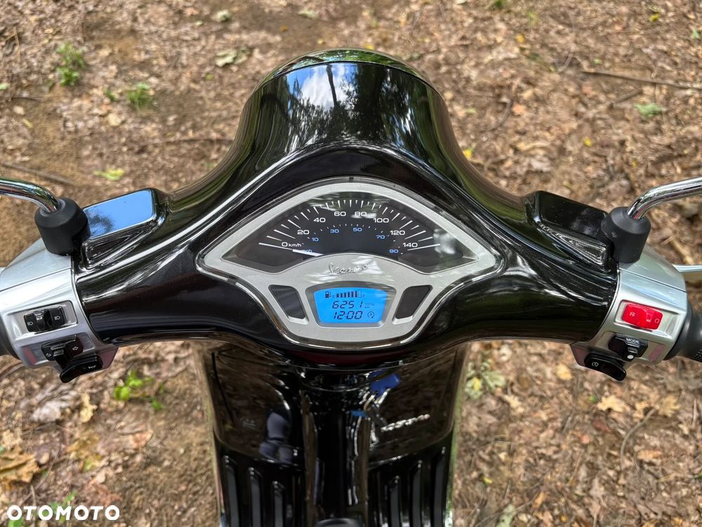 Vespa Primavera - 4