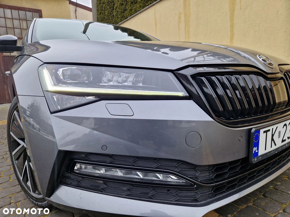 Skoda Superb 2.0 TDI SCR Sportline DSG - 36