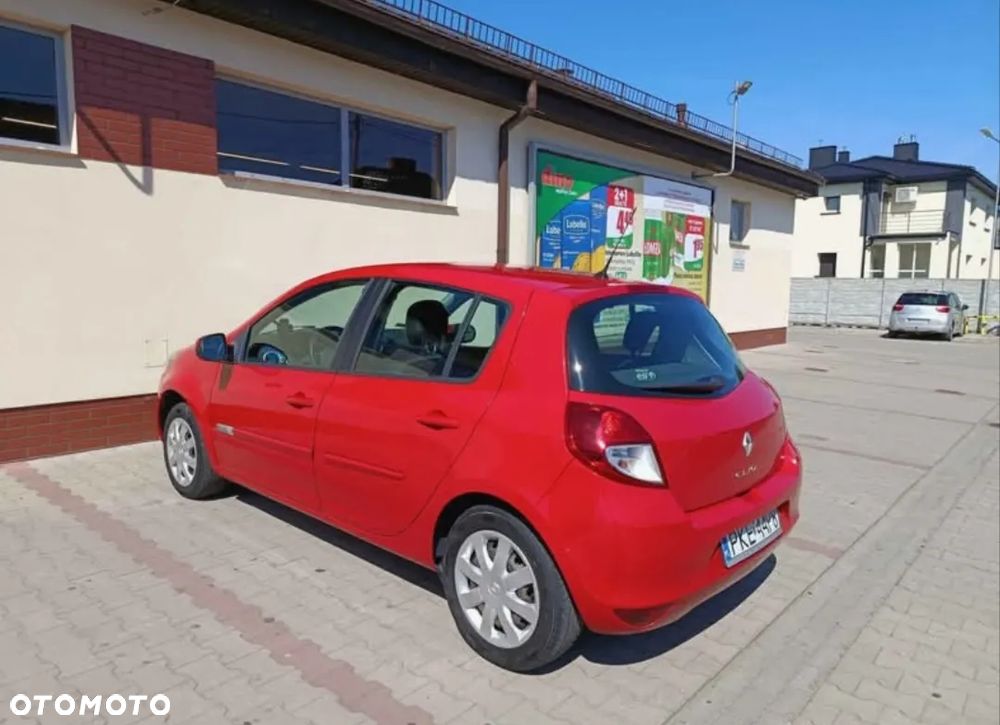 Renault Clio - 6