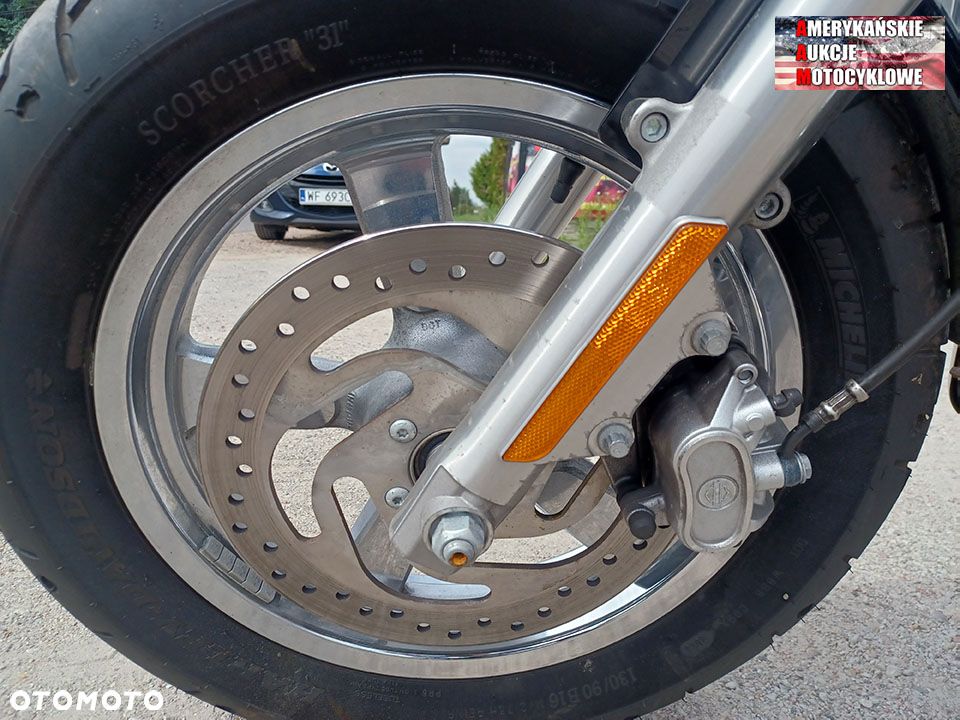 Harley-Davidson Sportster Custom 1200C - 24