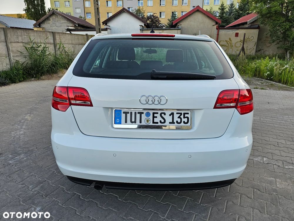 Audi A3 Sportback 1.6 TDI (clean diesel) S tronic S line Sportpaket - 5