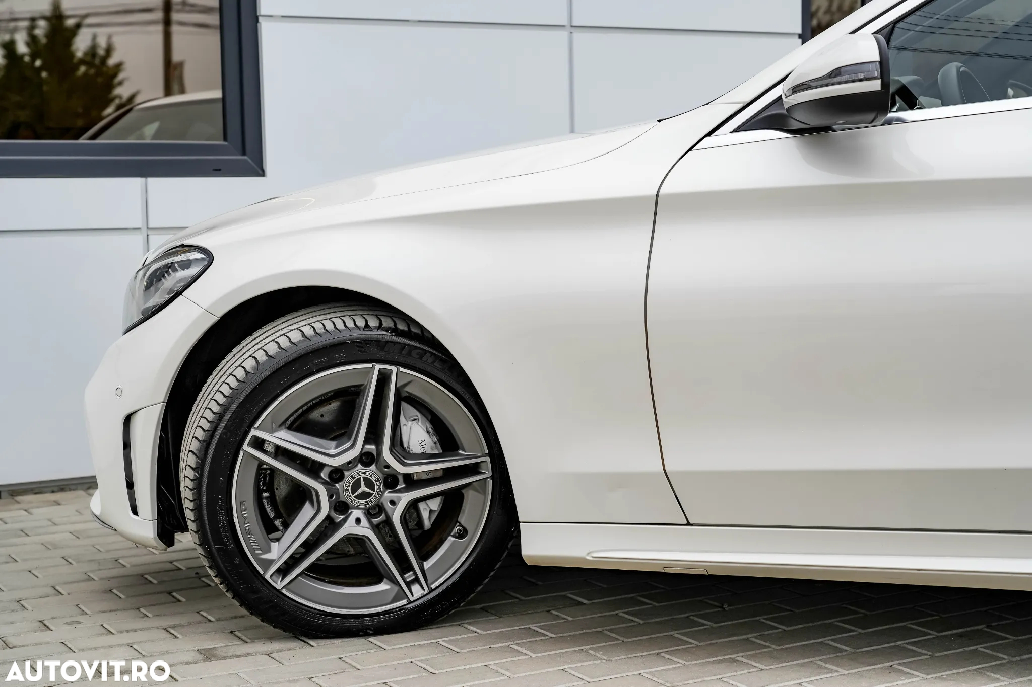 Mercedes-Benz C 200 9G-TRONIC AMG Line - 28
