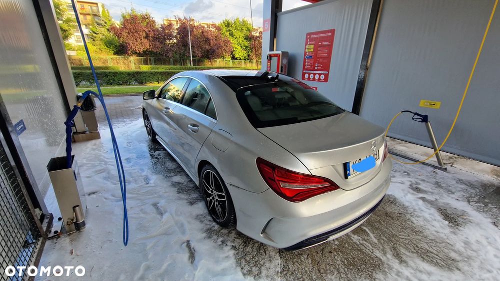 Mercedes-Benz CLA 200 AMG Line - 4