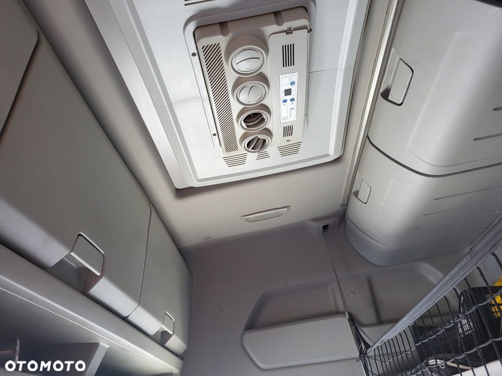 Ford F-MAX - 13