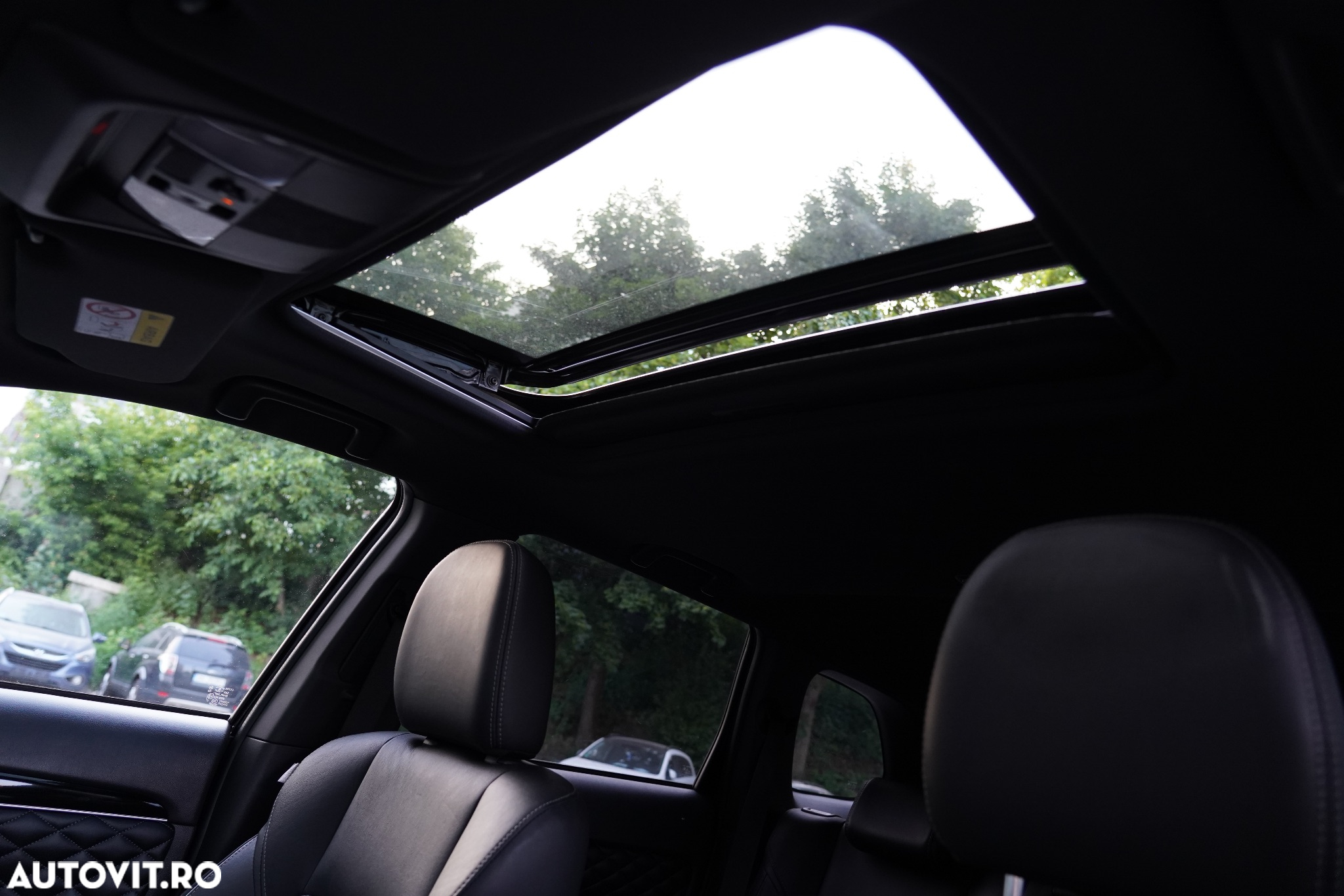 Mitsubishi Outlander 2.4 4WD Plug-In Hybrid Top - 17