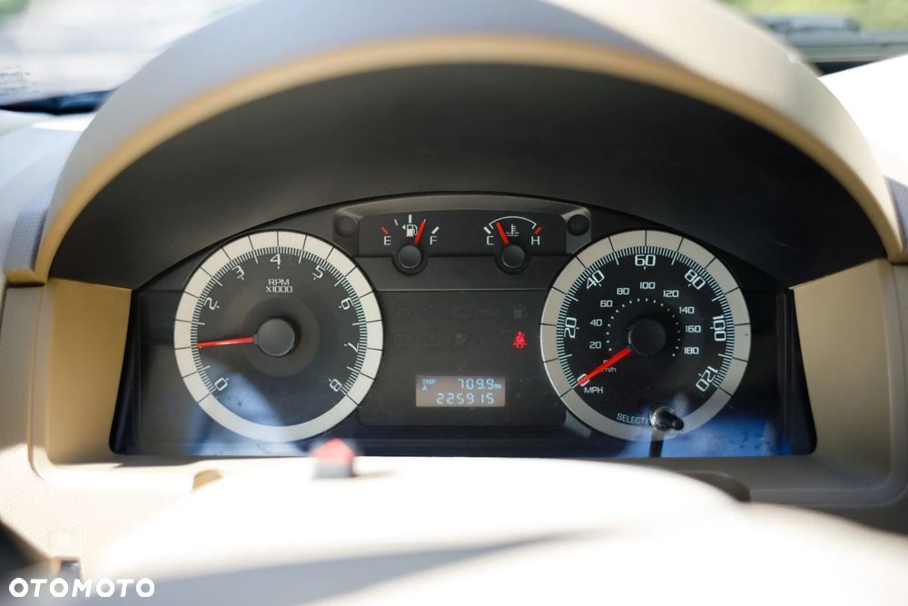 Ford Escape 3.0 XLT - 27