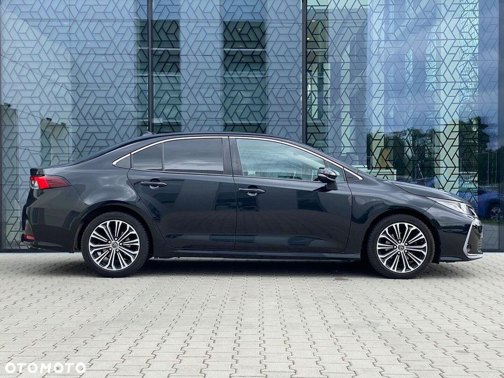 Toyota Corolla - 4