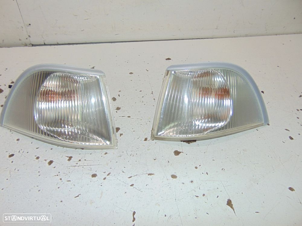 Volvo V40 ou S40 piscas da frente originais - 1