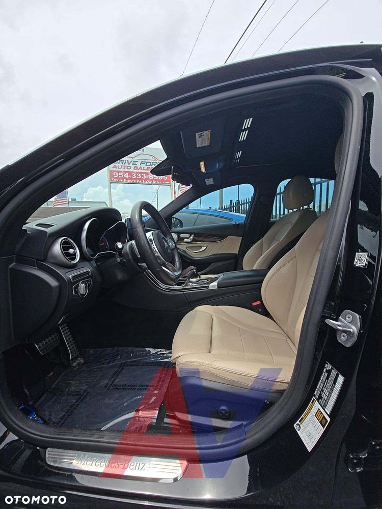 Mercedes-Benz Klasa C 300 4Matic 9G-TRONIC AMG Line - 9