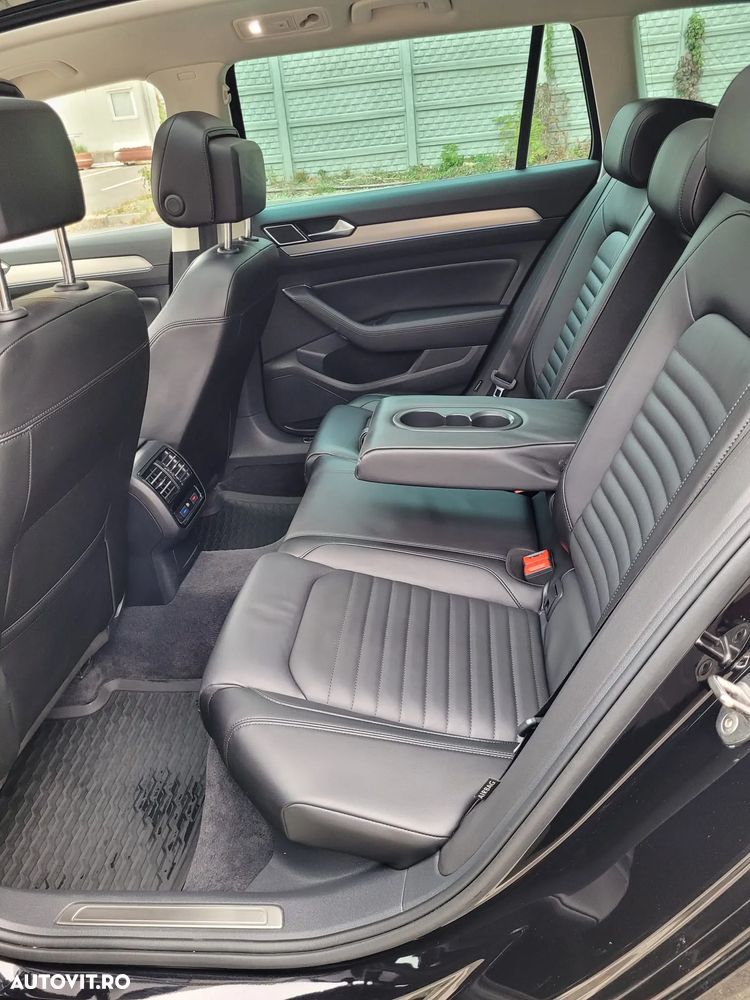 Volkswagen Passat Variant 2.0 TSI DSG 4Motion Highline - 27