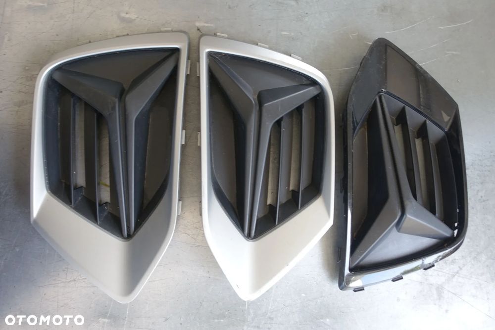 KRATKA ZDERZAKA PRAWA LEWA AUDI Q3 II  18r.- 83A - 1