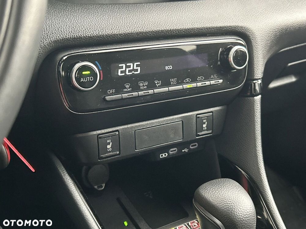 Toyota Yaris Hybrid 1.5 Style - 20