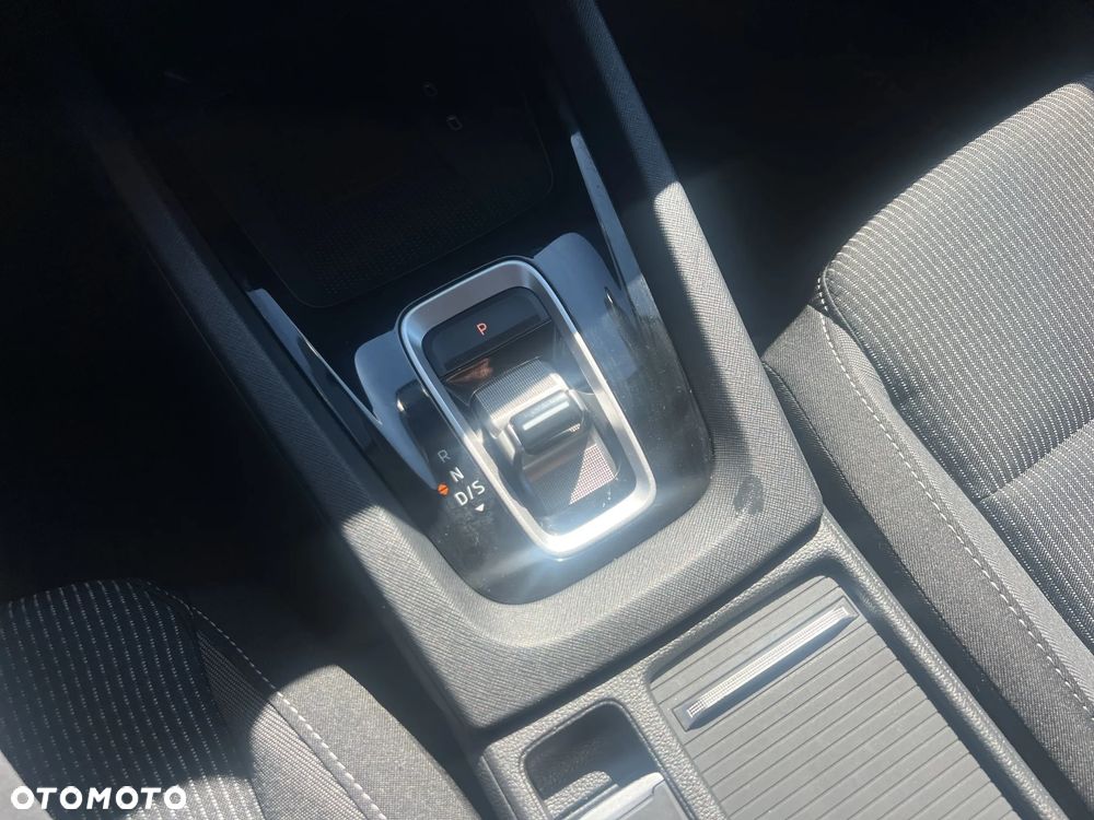 Skoda Octavia 1.5 TSI mHEV Selection DSG - 23