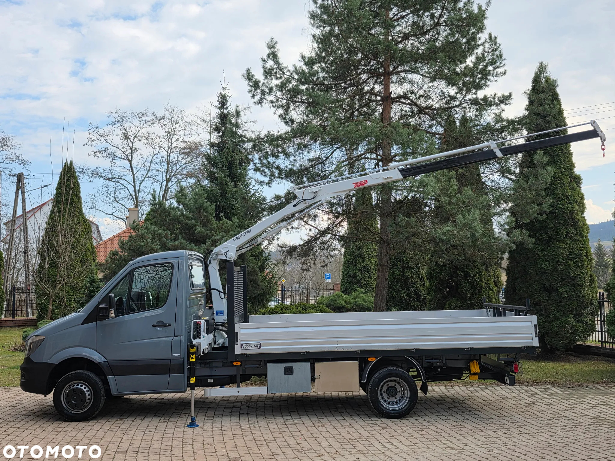 Mercedes-Benz Sprinter 519 CDI Skrzynia 4.30 M + HDS 1.8 Tony ! Klima ! 3.0 CDI  * 190 Km ! - 4