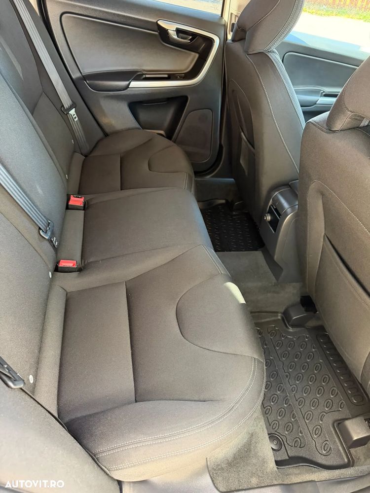 Volvo XC 60 - 8