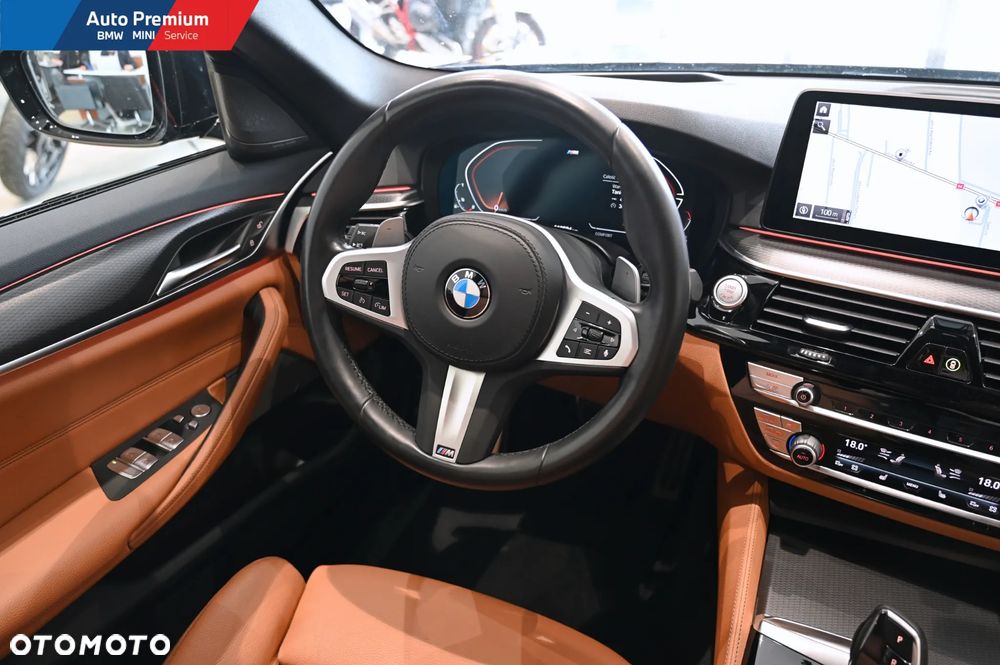 BMW Seria 5 540i xDrive - 13