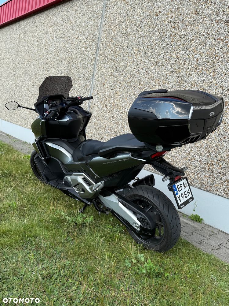 Honda NSS - 8