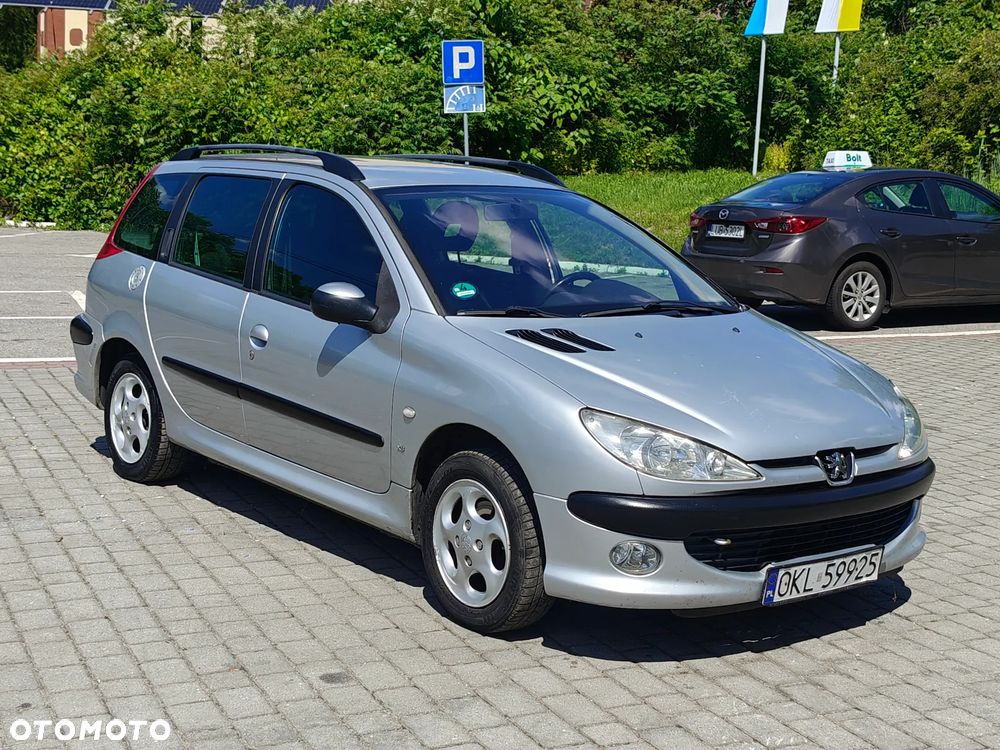 Peugeot 206 75 Grand Filou - 11